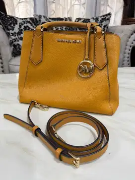 Tas MK Kimberly warna Marigold Original