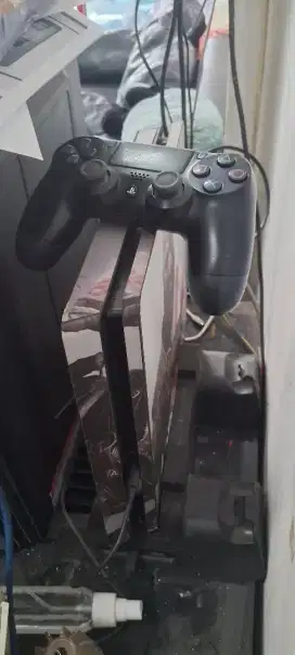 PS4 SLIM 1TB PLUS AKUN