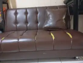 Sofa kulit lipat