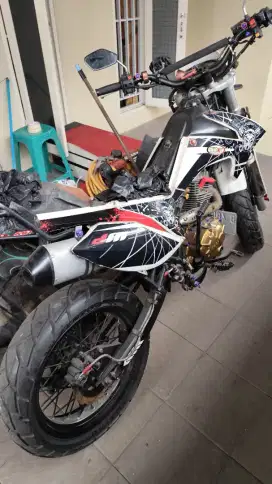 Motor Viar cross 200 cc Dijual apa adanya