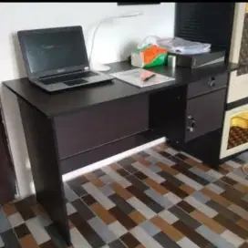 Meja kantor meja kerja