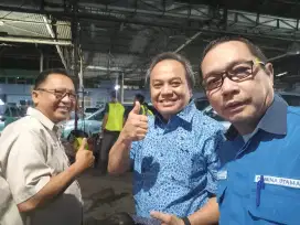 Driver blue bird taxi