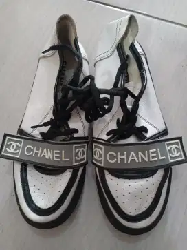 Sepatu chanel kulit original