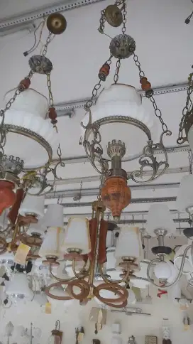 Lampu teras gantung antik
