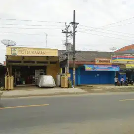 DISEWAKAN RUKO STRATEGIS DI PINGGIR JALAN RAYA UTAMA GOMBONF