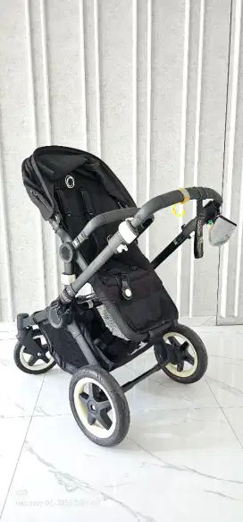 Preloved Bugaboo buffalo bassinet stroller all black like New