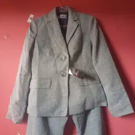 Set Blazer Wanita