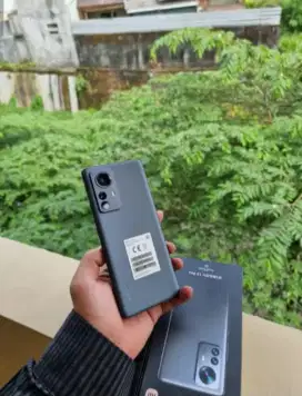 Xiaomi 12 Pro 12/256 GB 5G Kondisi Seperti Baru