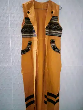 blazer wanita warna kuning kunyit