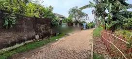 Dijual Rumah Hitung Tanah 2000 mt di belakang UNPAM potensial untuk ru
