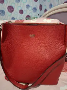 Tas Guess Merah