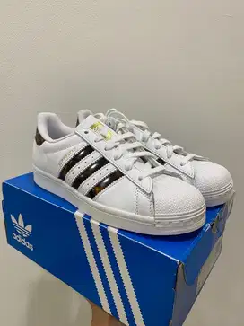 Dijual Adidas Superstar Baru