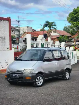Nissan Serena 1996 (C23) Matic