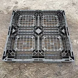Palet plastik 108x108x12cm // pallet plastic second