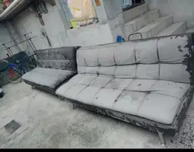 Melayani servis sofa panggilan