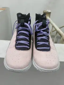 sepatu basket curry