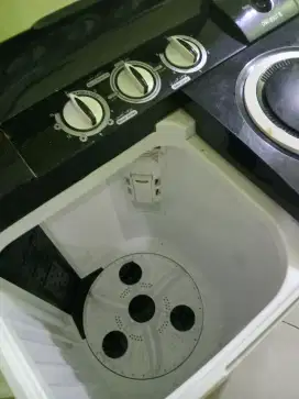 MESIN CUCI DENPO DW-8907 B