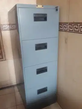 Dijual filling cabinet merk Brother