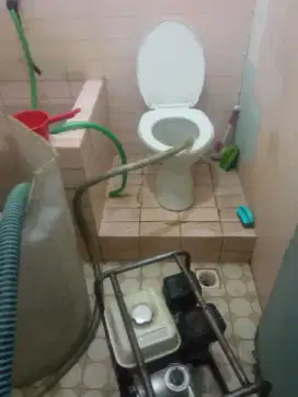 SALURAN TERSUMBAT SUNTIK SUMUR BOR SERVIS POMPA SEDOT WC KURAS TANDON