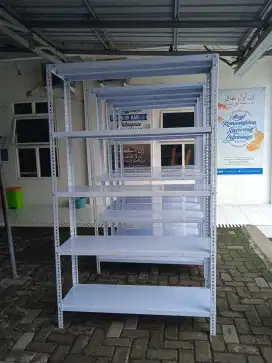 Rak besi serbaguna