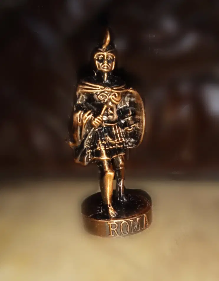 Pajangan Patung Roma