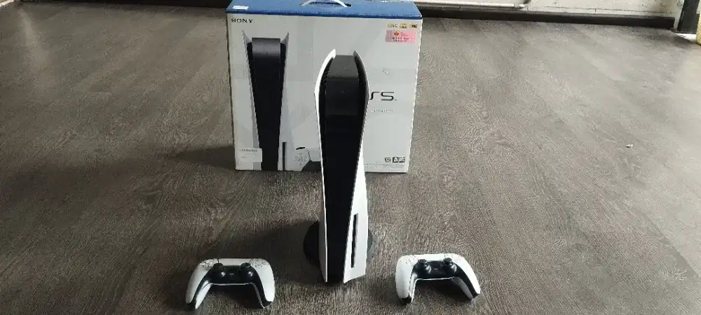 PS5 disc version
