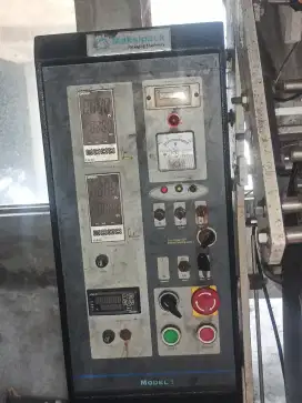 Machine packaging sachet kopi