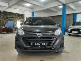 Daihatsu Sigra M M/T 2017 MURAH