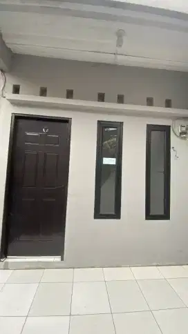 Kontrakan Bulanan Strategis Bangunan Baru