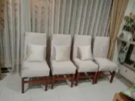 Melayani servis sofa panggilan