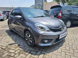 [OLX Mobbi] Honda Brio Satya Merah 1.2 E Bensin-MT 2017 SZM