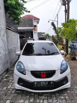 BRIO MATIC PUTIH PLAT R LOKASI PURWOKERTO