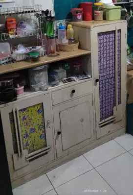 Lemari Jati Dapur