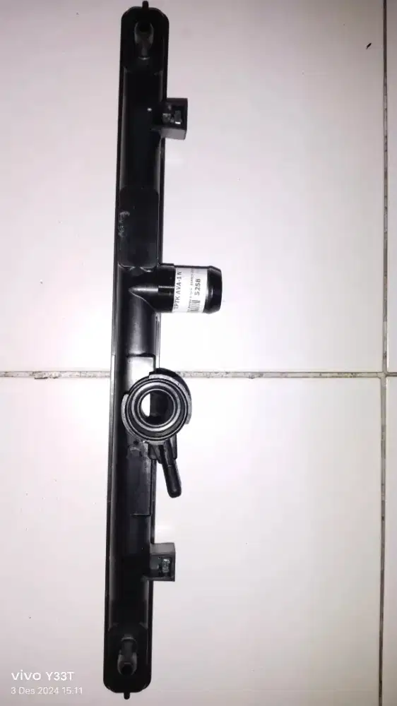 Cover radiator atas xenia / avanza
