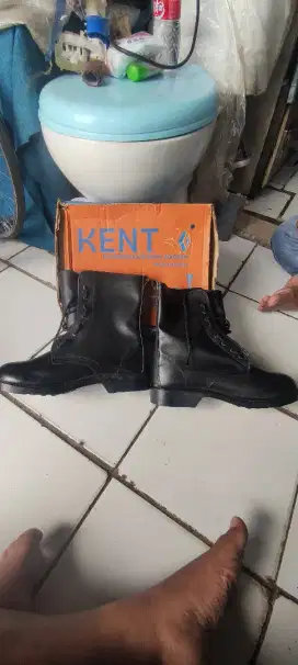 SEPATU SAFETY KENT PDL UKURAN 43