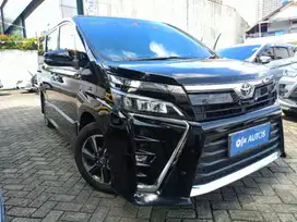[OLX Mobbi] Toyota Voxy Hitam 2.0 Bensin-AT 2017 DED