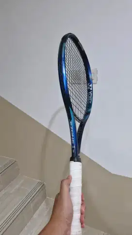 Raket Yonex Ezone 100L Second