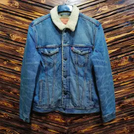 Jaket Jeans LEVIS daleman sherpa tebal bagus size M