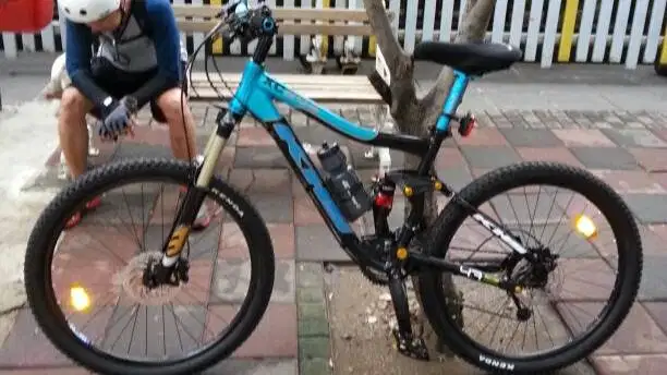 MTB XC KHS 204 FRAME BY SPECIALIZED