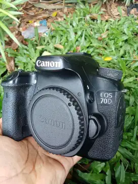 CANON EOS 70D WI-FI SC 8RIBUAN