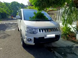 Mitsubishi Delica