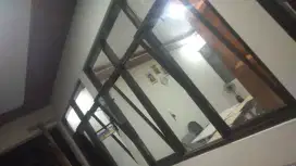 Kusen aluminium dan kaca