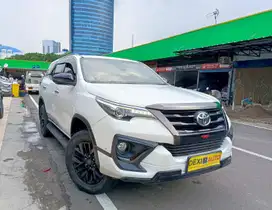 (KM28000)TOYOTA FORTUNER VRZ TRD KICKSENSOR 2020 NIK 2019 KMRENDAH