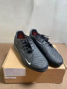 sepatu futsal nike phantom