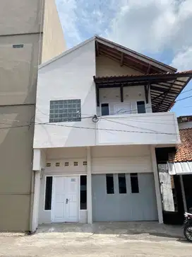 Disewakan rumah, akses angkutan umum