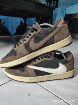 Aj1 mocca size 44 insole 28