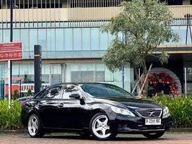 Toyota Mark X 2.5 V6 Sedan AT Automatic Panoramic Sunroof Hitam 2012.