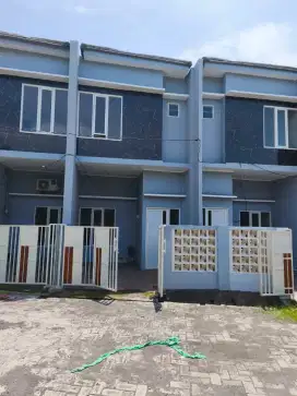 Rumah Gunung Anyar Rungkut 2 lantai,  Baru,