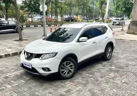 NISSAN XTRAIL 2.5 BENSIN MATIC 2015