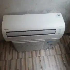 Second Ac Daikin inventer 1/2pk ( mulus Dan ori)